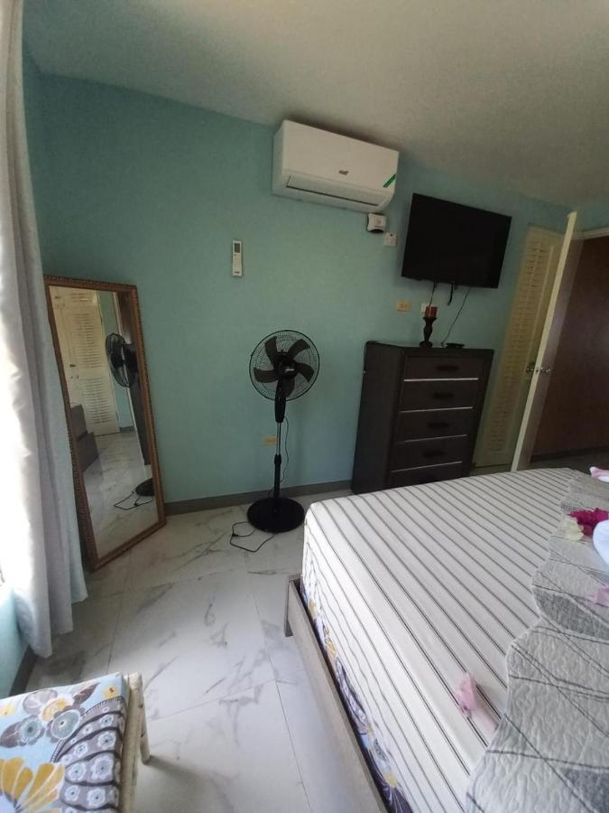 Sea Castles La Vue Apartment Montego Bay Exterior photo