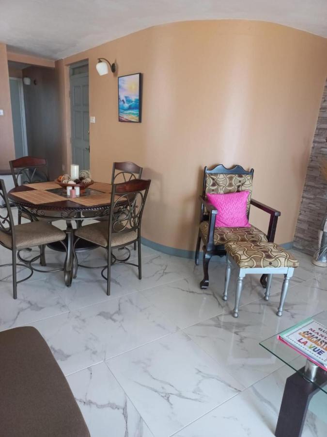 Sea Castles La Vue Apartment Montego Bay Exterior photo
