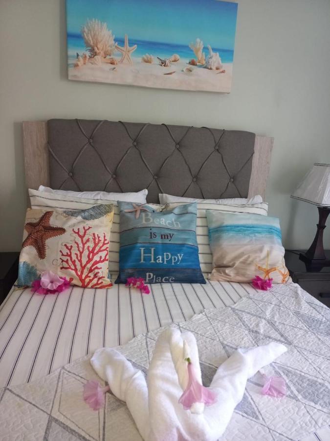 Sea Castles La Vue Apartment Montego Bay Exterior photo