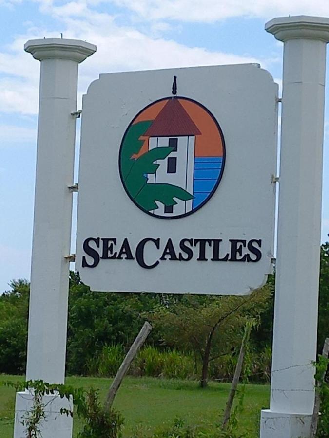 Sea Castles La Vue Apartment Montego Bay Exterior photo